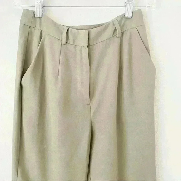 Forever21 Contemporary Pleated Pants - Picture 2 of 9